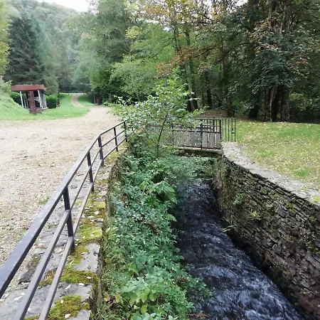 Frühstückspension No5 D'hotes & Glamping Savignac-Lédrier